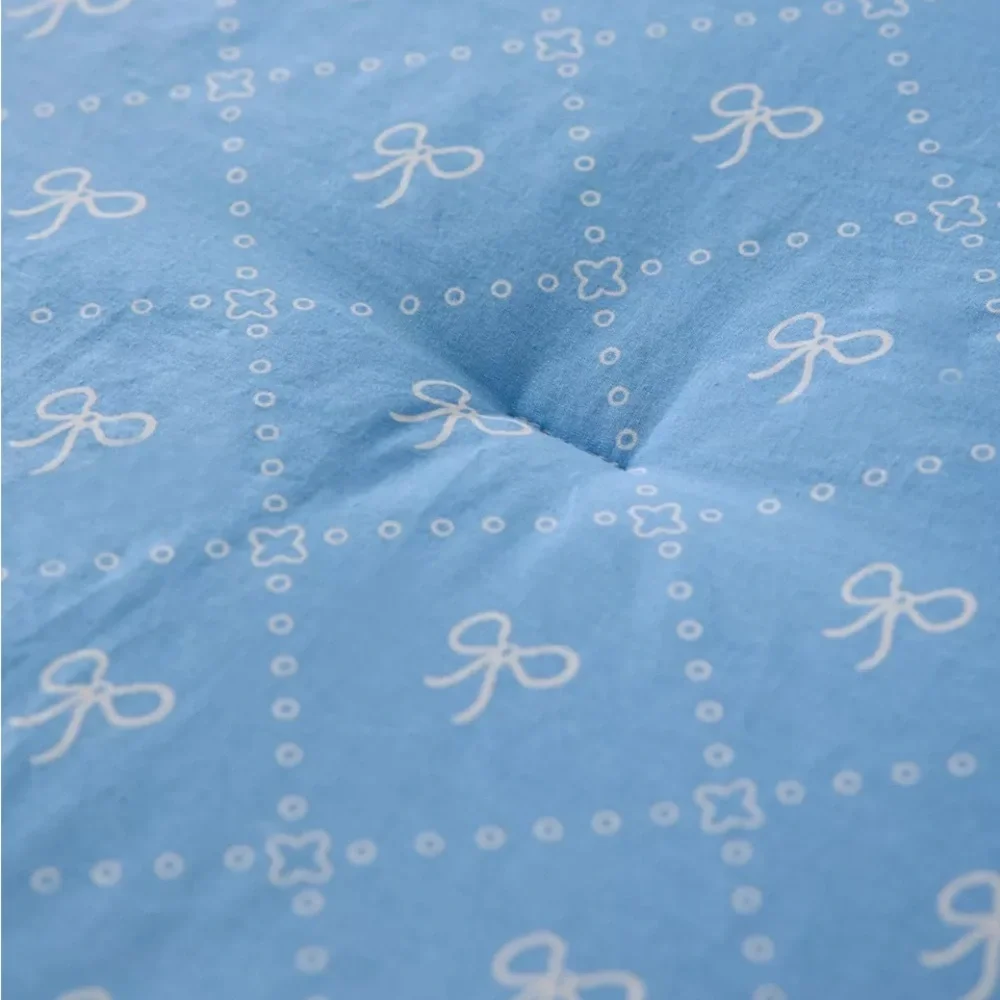 URBAN OUTFITTERS Eloise Bow Patterned Core Comforter Set